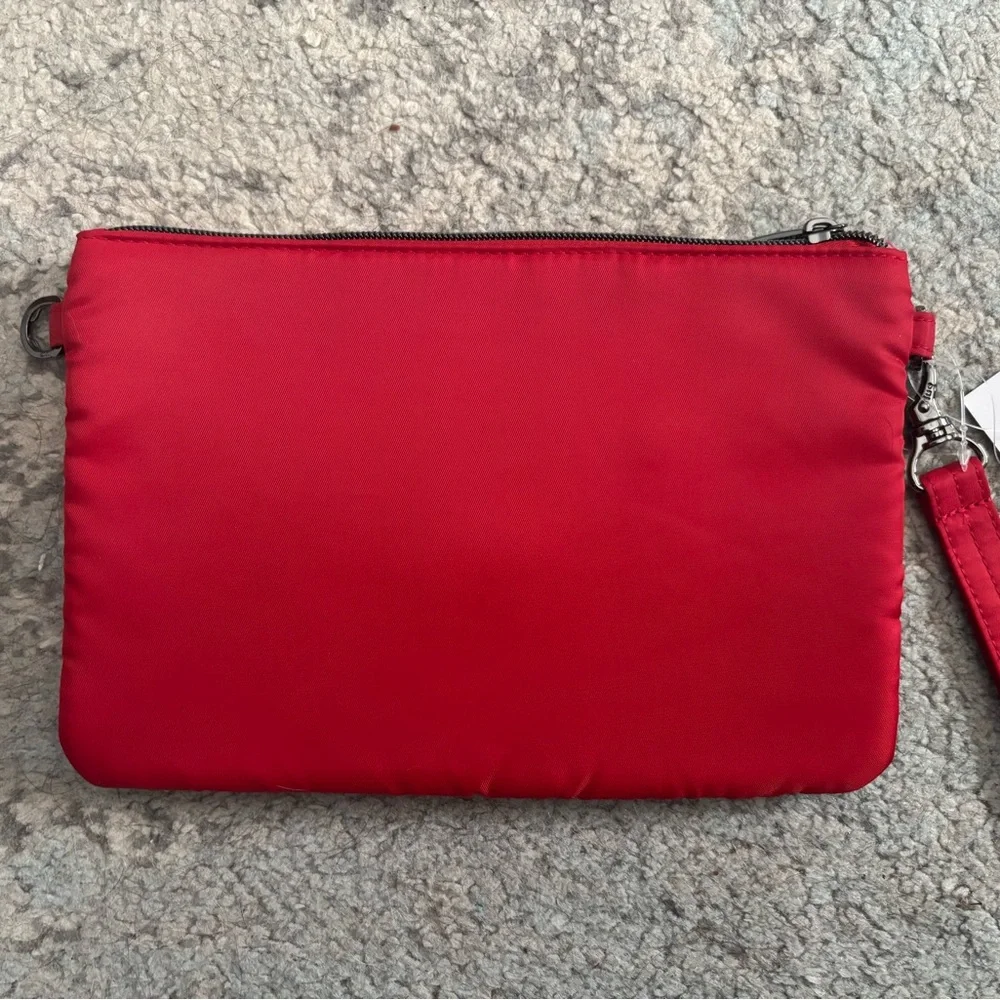 NWT Lug ziplet in poppy red - Picture 2 of 4